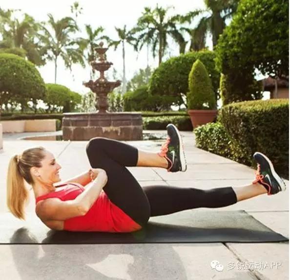 运动训练练就马甲线运动减肥