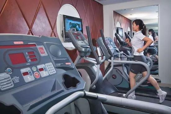 运动训练跑步机如何进行长时间训练运动减肥
